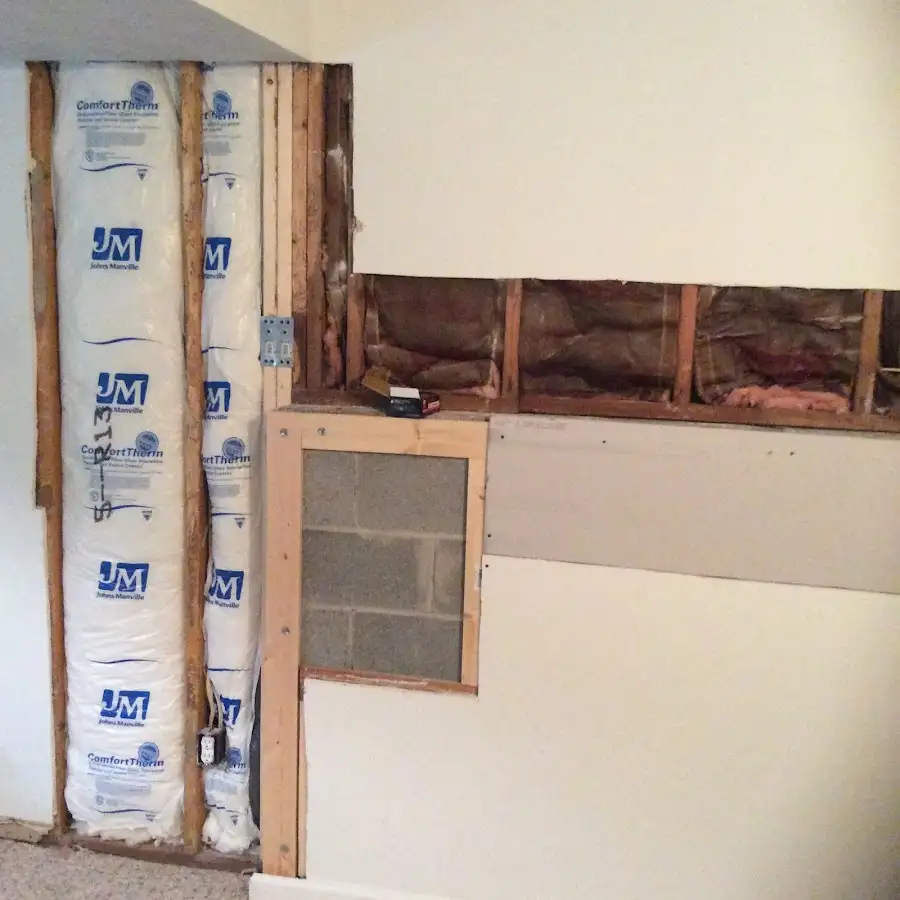 Wall insulation replacement during Structural Drying in Oberlin
